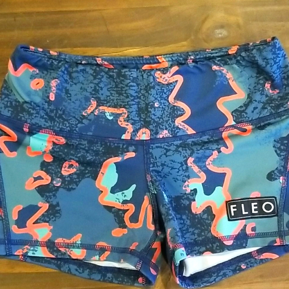 Fleo Shorts